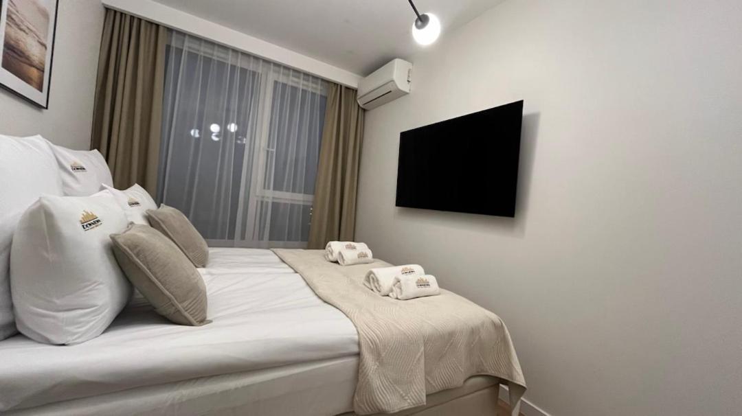 Chlebova - Riverside View Terrace, Free Parking, Gym & Kidsplay By Downtown Apartments Danzica Esterno foto